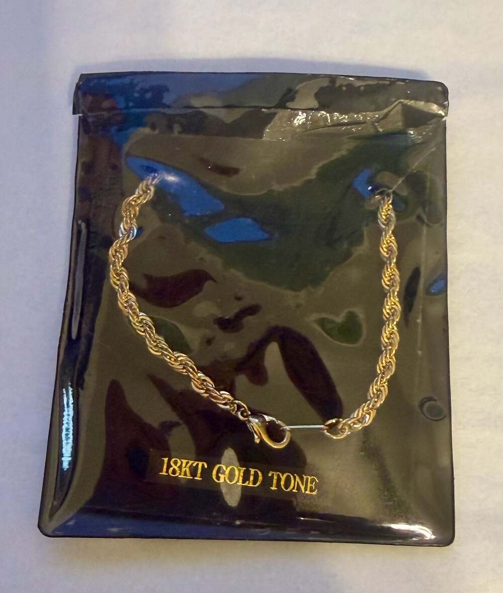 Vintage Publishers Clearing House 18kt Gold Tone Rope Chain Bracelet - Picture 2 of 3